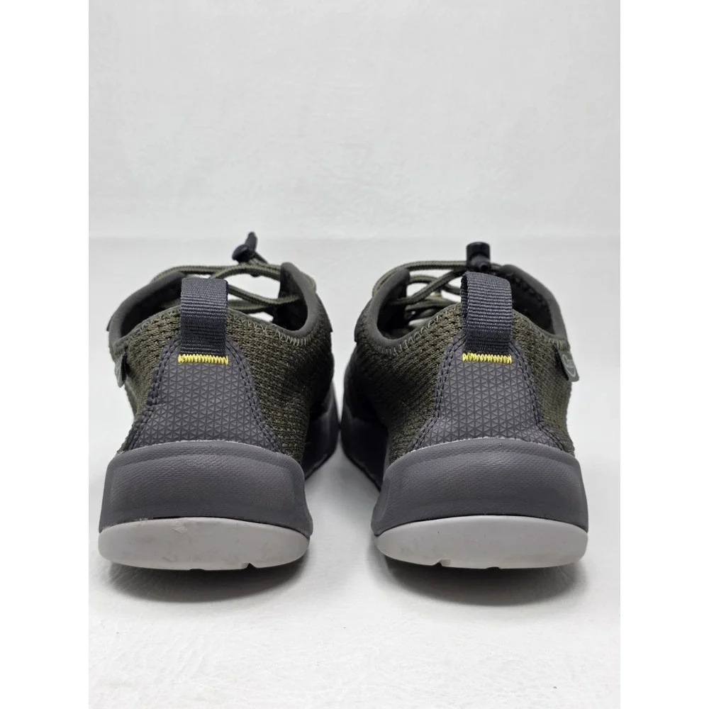 Mens Chacos Torrent Pro Water Shoes Synch Size US 11 Green Gray Casual Pre-owned